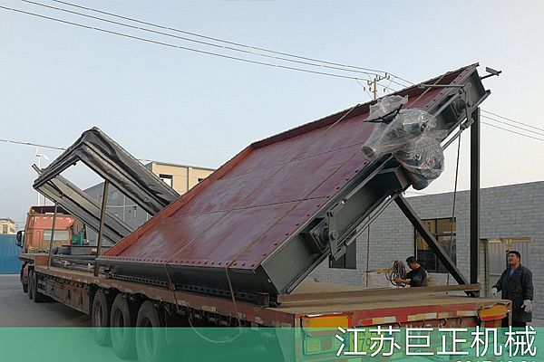 凤凰彩票welcome56677公司挡板门，装车发货了